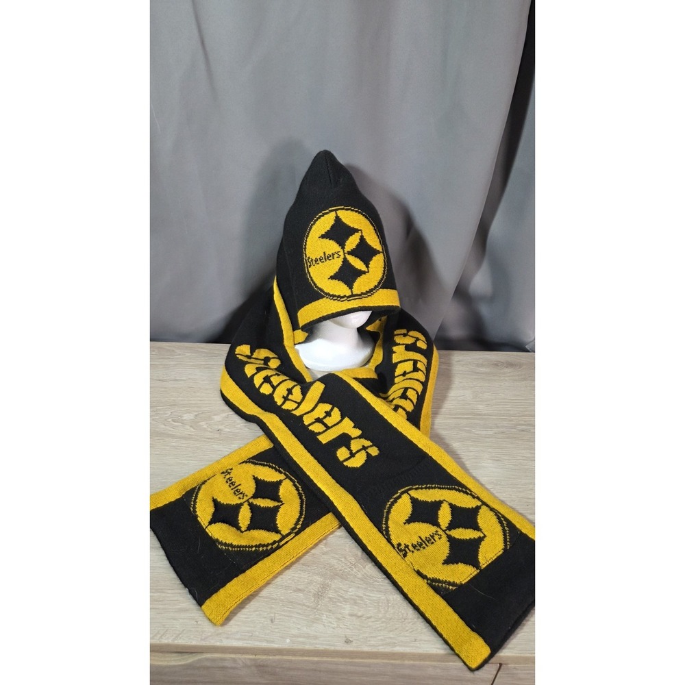Pittsburgh Steelers NFL Hooded Knitted Scarf with Pockets  Black & Yellow
